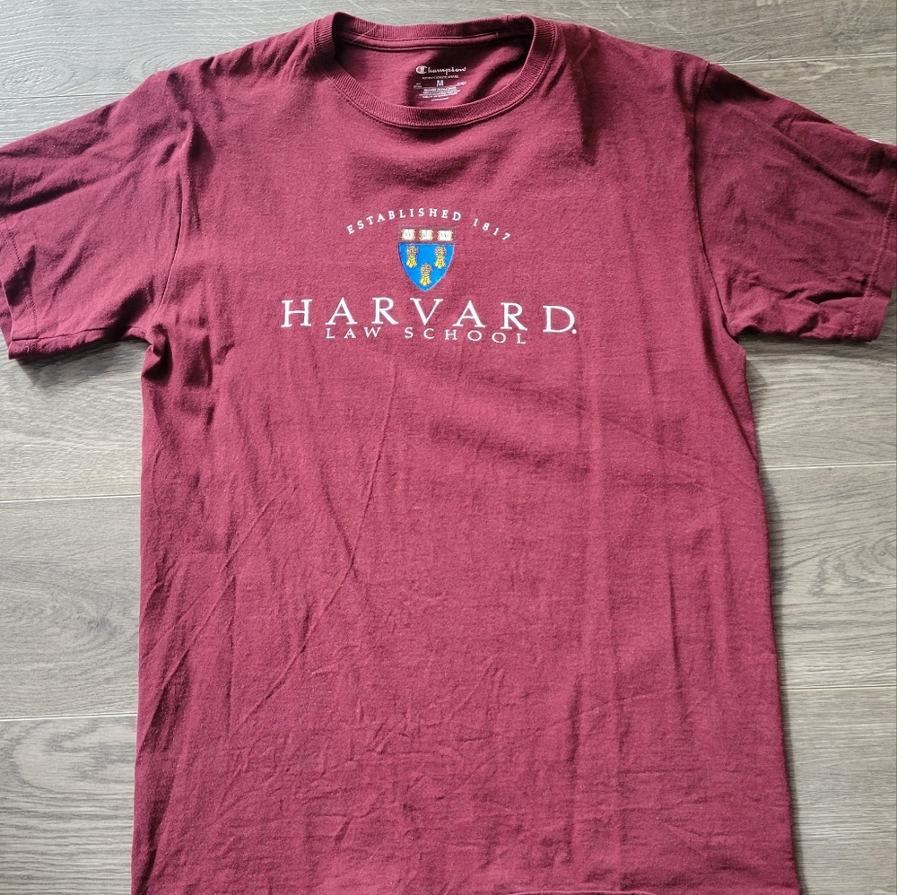 Harvard t shirt